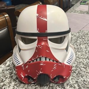 Star Wars Mandalorian Incinerator Trooper helmet w/Voice Black Series EUC Red
